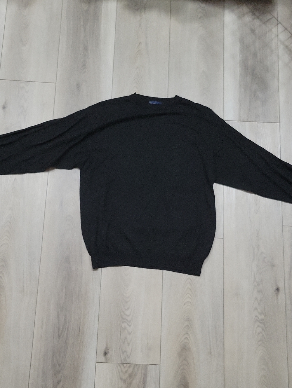 Men's Black Crewneck Sweater